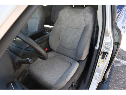 Used 2022 Toyota Sienna LE image 14