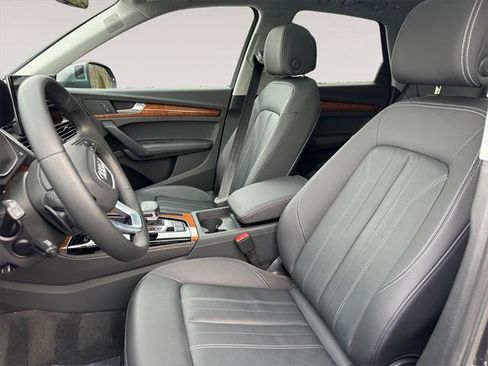 Certified 2023 Audi Q5 2.0T Premium Plus w/ Premium Plus Package image 9