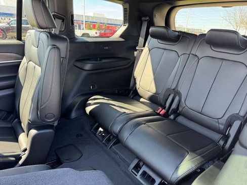 New 2026 Jeep Grand Cherokee L Limited AWD/4WD image 31