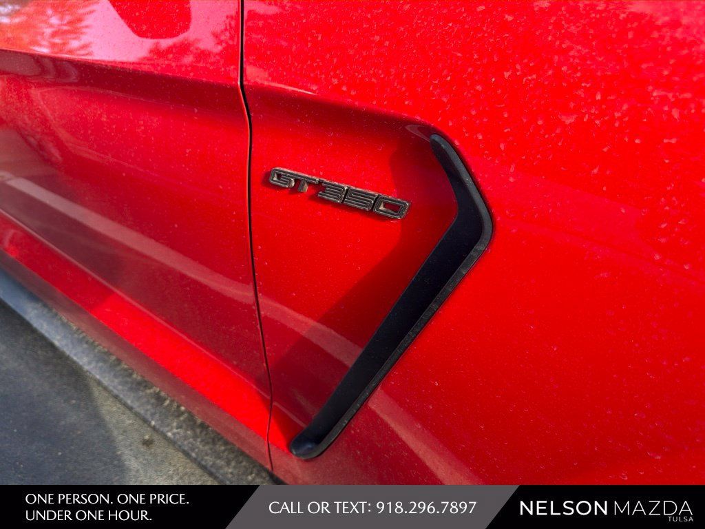 Used 2019 Ford Mustang Shelby GT350 w/ Technology Package RWD image 5