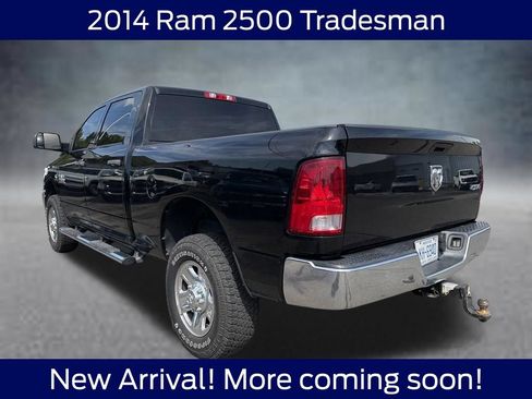 Used 2014 RAM 2500 Tradesman w/ Chrome Appearance Group AWD/4WD image 3