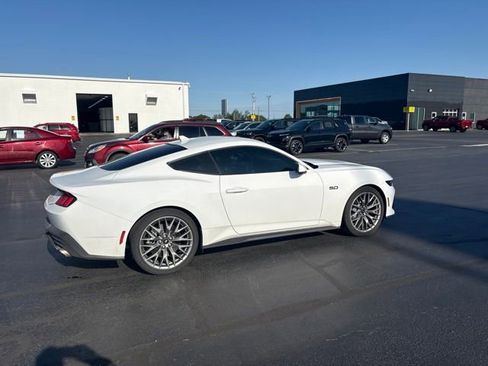 Used 2025 Ford Mustang GT Premium RWD image 10
