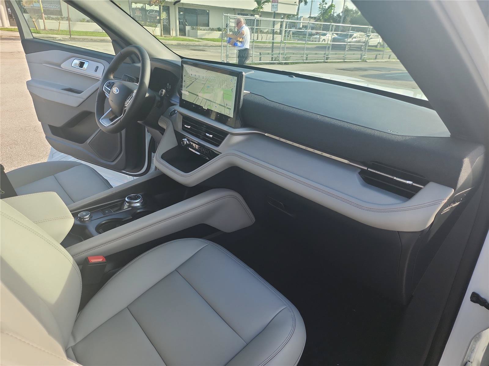 New 2027 Ford Explorer Active w/ Active Comfort Package RWD image 23