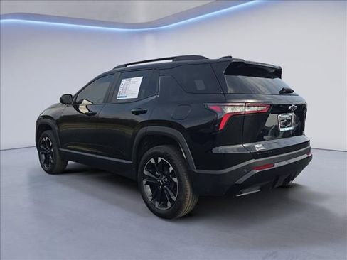 Used 2025 Chevrolet Equinox RS image 3