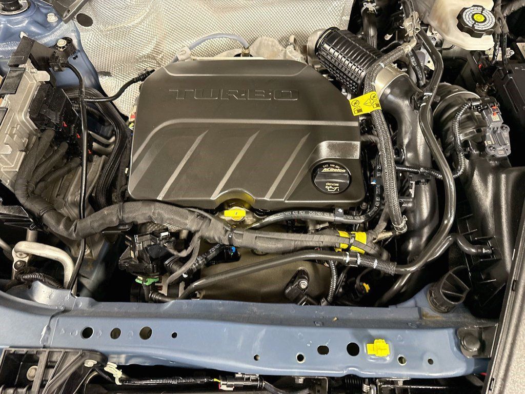 Used 2025 Buick Envista Avenir FWD image 38