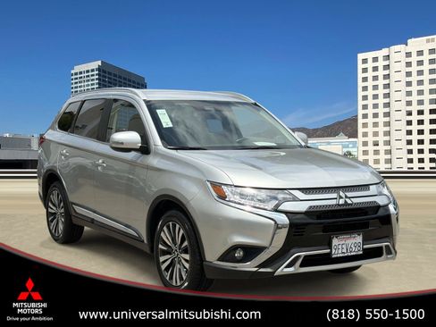Used 2020 Mitsubishi Outlander SEL FWD image 1