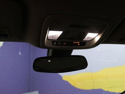 Used 2016 Chevrolet Malibu Premier FWD image 19