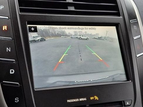 Used 2019 Lincoln MKC Reserve w/ MKC Climate Package image 4