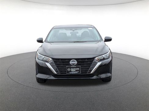 Used 2025 Nissan Sentra SV image 2