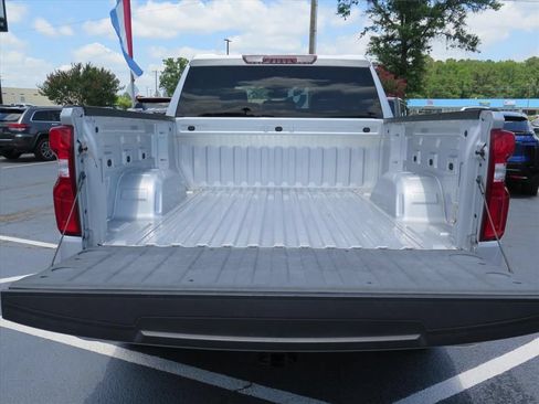 Used 2022 Chevrolet Silverado 1500 Custom w/ Safety Confidence Package RWD image 17