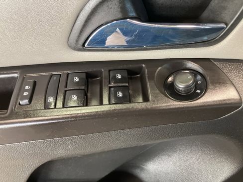 Used 2015 Chevrolet Cruze LS image 12