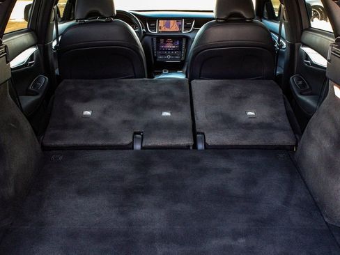 Used 2025 INFINITI QX50 Sport image 45