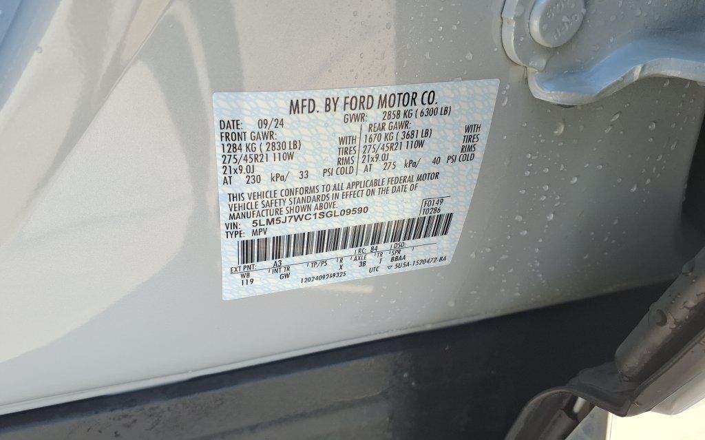 Used 2025 Lincoln Aviator Reserve RWD image 36