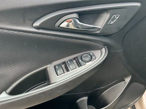 Used 2024 Chevrolet Malibu LS image 16