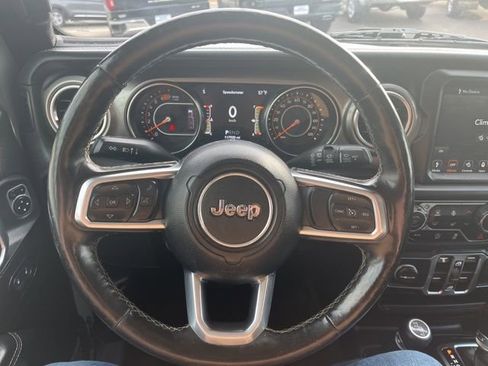 Used 2019 Jeep Wrangler Unlimited Sahara AWD/4WD image 38