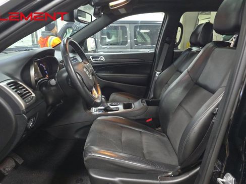 Used 2022 Jeep Grand Cherokee Laredo X image 11