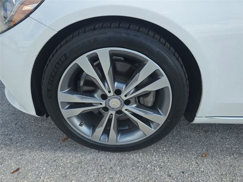 Used 2016 Mercedes-Benz C 300 Sedan image 8