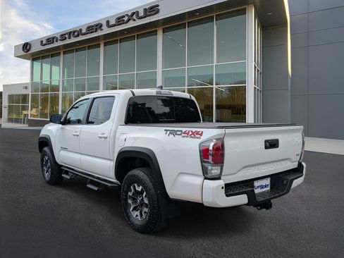 Used 2023 Toyota Tacoma TRD Off-Road w/ Technology Package AWD/4WD image 5