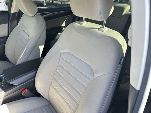 Used 2020 Ford Fusion S image 11