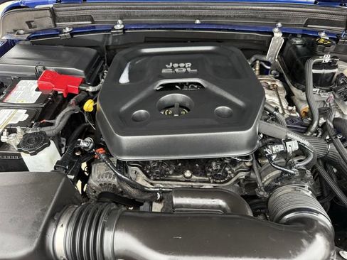 Used 2020 Jeep Wrangler Sport AWD/4WD image 32