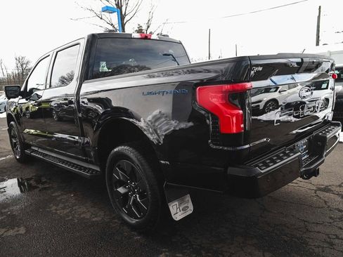 Used 2025 Ford F150 Lightning Flash image 2