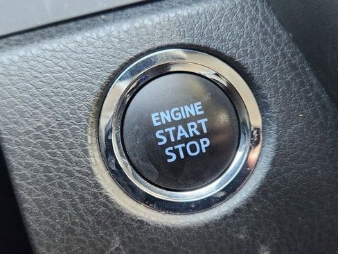 Used 2024 Toyota Camry SE image 8