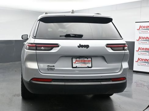 Used 2023 Jeep Grand Cherokee L Laredo AWD/4WD image 7