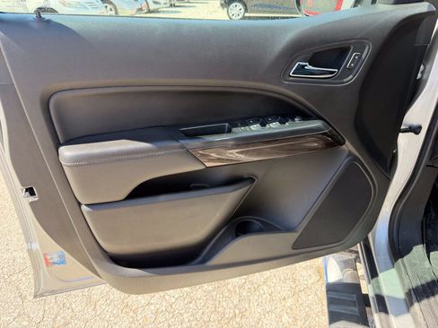 Used 2017 GMC Canyon SLT w/ Driver Alert Package AWD/4WD image 13