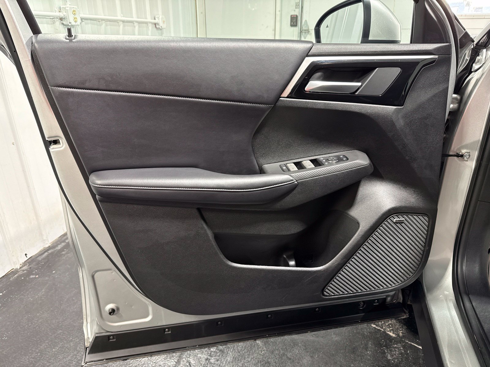 Used 2025 Mitsubishi Outlander SE AWD/4WD image 26