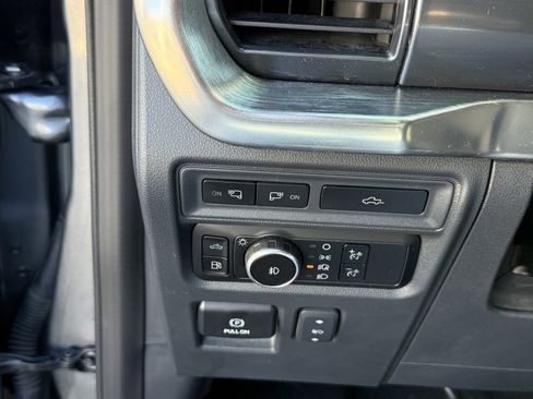 Used 2023 Ford F150 Lariat w/ Max Trailer Tow Package image 21