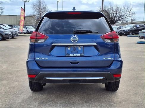 Used 2019 Nissan Rogue SV image 27