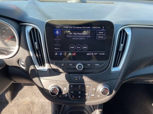 Used 2024 Chevrolet Malibu LT image 17