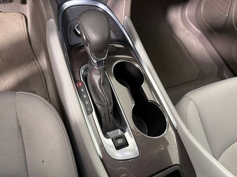 Used 2022 Chevrolet Malibu LT image 18