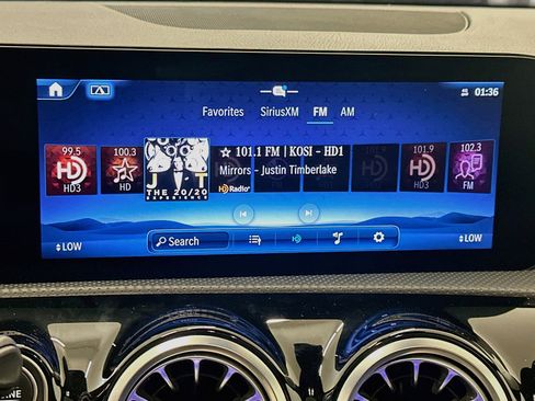 Used 2025 Mercedes-Benz CLA 250 4MATIC image 19
