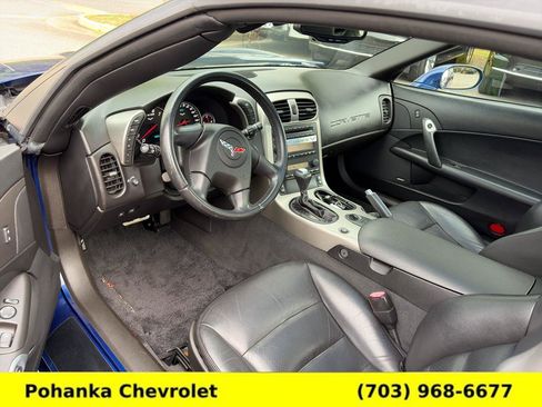 Used 2005 Chevrolet Corvette Coupe w/ Preferred Equipment Group RWD image 22