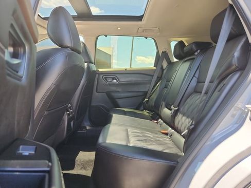 Used 2023 Nissan Rogue Platinum AWD/4WD image 6