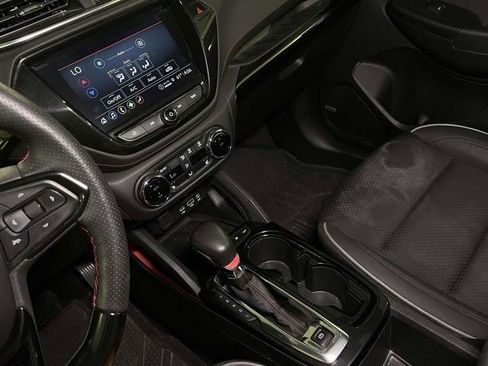Used 2023 Chevrolet TrailBlazer RS w/ Sun and Liftgate Package image 32