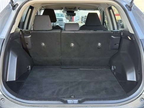 Used 2022 Toyota RAV4 LE image 31
