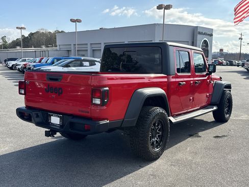 Used 2020 Jeep Gladiator Sport w/ Quick Order Package 24S image 6