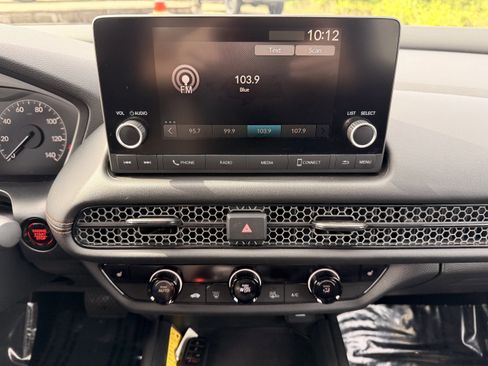 Certified 2024 Honda HR-V Sport image 18