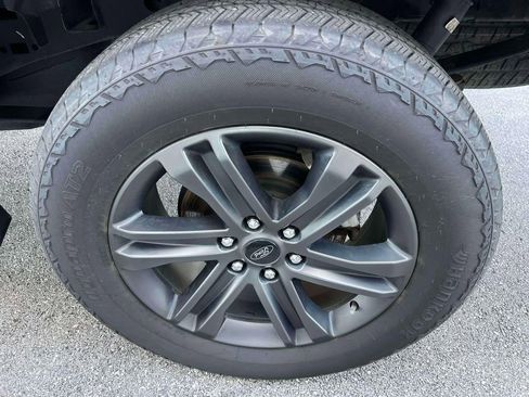 Used 2022 Ford F150 XLT w/ Equipment Group 302A High image 11