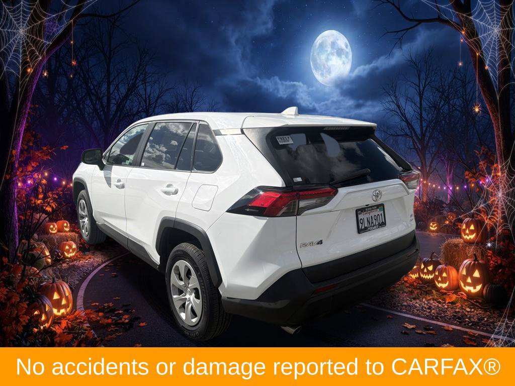 Used 2023 Toyota RAV4 LE AWD/4WD image 3