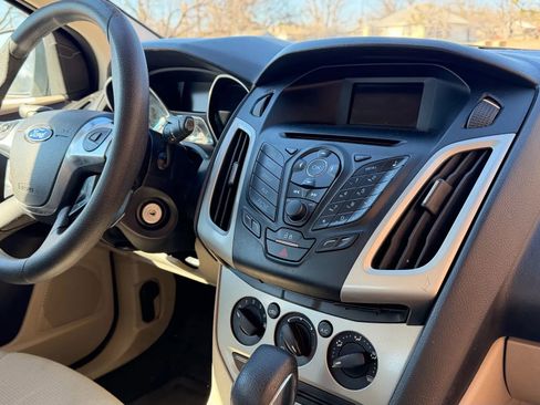 Used 2012 Ford Focus SE image 23