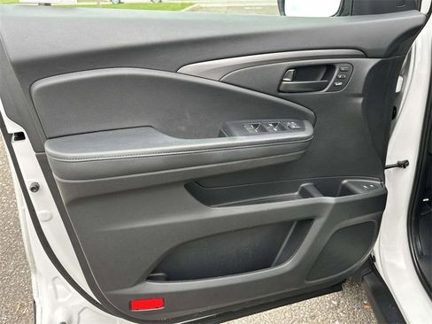 Certified 2023 Honda Passport EX-L image 14