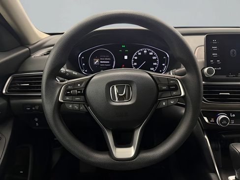 Used 2018 Honda Accord LX image 17