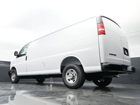 New 2026 Chevrolet Express 3500 Extended w/ Driver Convenience Package RWD image 33