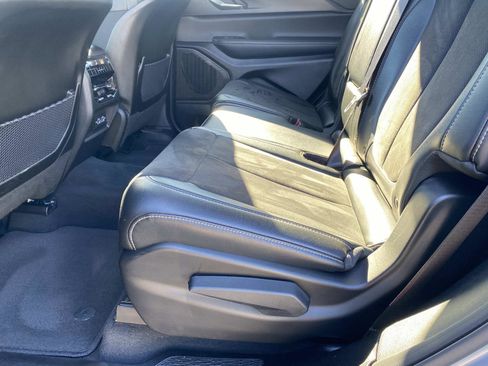 Certified 2024 Jeep Grand Cherokee L Altitude image 18