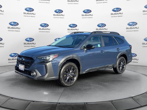 Used 2023 Subaru Outback Onyx Edition AWD/4WD image 2