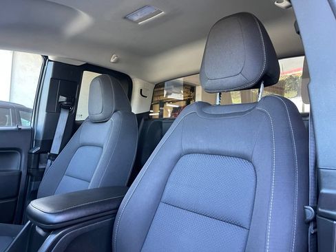 Used 2022 Chevrolet Colorado LT w/ Fleet Safety Package RWD image 7