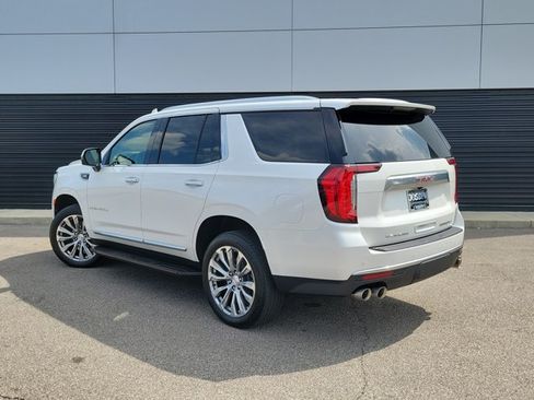 Used 2024 GMC Yukon Denali AWD/4WD image 3